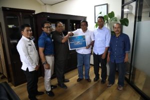  Aksi Peduli, BP Batam Serahkan Bantuan Rp 62 Juta untuk Korban Longsor Serasan Natuna