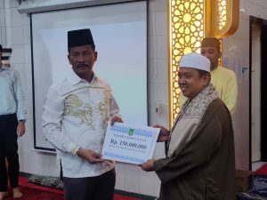 Muhammad Rudi Serahkan Bantuan Pembangunan Masjid di Bengkong, Ajak Masyarakat Makmurkan Rumah Ibadah