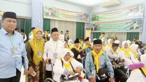 48 JCH Asal Lingga Bertolak ke Tanah Suci