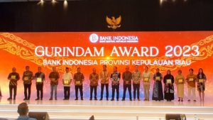 BI Perwakilan Kepri Beri Penghargaan Gurindam Award 2023 pada 12 Mitranya