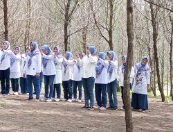 Wujudkan Kekompakan Persit, Danramil 07/Maos Adakan Outbound