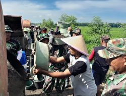 Warga Kalikudi Membara dalam Semangat Pengecoran Rabat Beton