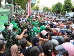 Dibulan Penuh Berkah, Kodim 0703/Cilacap Berbagi Ratusan Takjil
