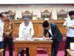 DPRD Batam Sahkan Ranperda Penempatan Tenaga Kerja