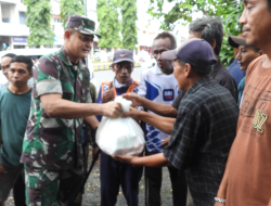 Jumat Berkah, Dandim 0613/Ciamis Bagikan 100 Paket Sembako ke Masyarakat
