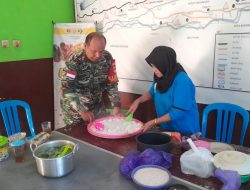 Serka Moch Ismail Melaksanakan Pendampingan Pemberian PMT untuk Anak Stunting