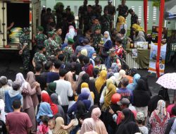 Warga Ciamis Serbu Bazar Murah Kodim 0613/Ciamis