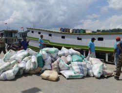 Dinsos Kaltim kembali salurkan logistik untuk korban banjir Mahulu