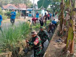 Babinsa Koramil Maos Tunjukkan Kepedulian Terhadap Kebersihan