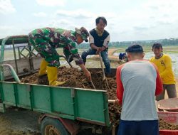 Jonder Transportasi Andalan Drop Material TMMD Kodim Cilacap