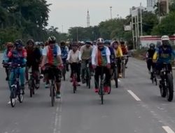 Jefridin Hamid Pimpin Gowes Hari Sepeda Sedunia di Batam