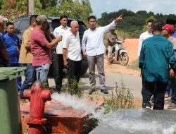 Wali Kota Rudi Bergegas Menemui Warga Teluk Mata Ikan, Beri Solusi Cepat Tangani Air Terhambat
