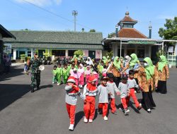 70 Siswa PAUD Kunjungi Kodim 0703/Cilacap