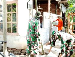 Bahu Membahu Satgas TMMD Kodim Cilacap Mulai Mengerjakan RTLH Milik Sodinah