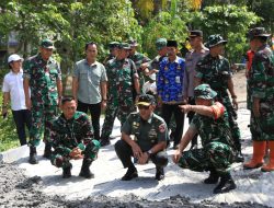Pastikan Kualitas, Irdam Tinjau Jalan Rabat Beton