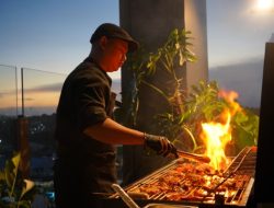 Barbekyu Malam Minggu di Batam, Oakwood Tawarkan Pengalaman Mewah di Atas Kota