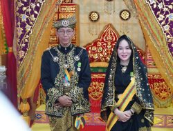 Dari Balai Adat ke Hati Masyarakat, Gelar Dato’ untuk Amsakar dan Li Claudia sebagai Amanah untuk Batam
