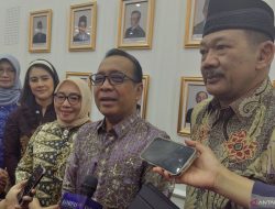 Keluarga Adalah Sutradara Hidup Anak, Pesan Haru Menko PMK di Hari Keluarga Nasional 2025