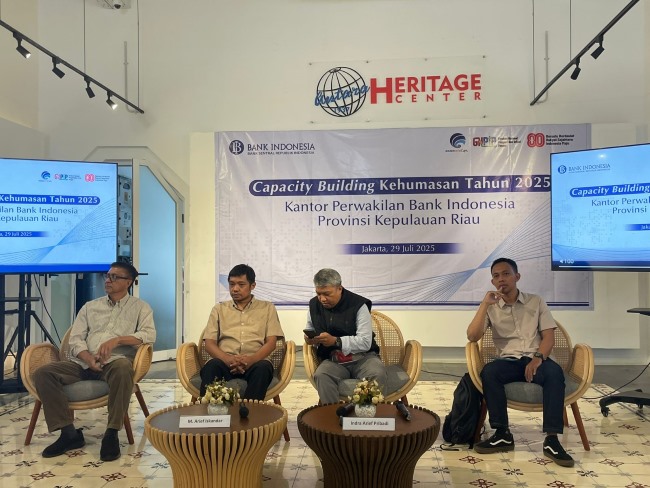 Di tengah perubahan global yang serba cepat, jurnalis berita ekonomi dituntut menjaga akurasi dan integritas. Indra Arief Iskandar dari Kantor Berita Antara mengajak insan pers untuk terus berpijak pada data dan kode etik.