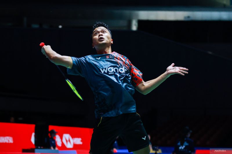 Anthony Ginting gagal melaju di Japan Open 2025 usai kalah dari Kodai Naraoka. Namun, turnamen ini jadi langkah awal kembalinya sang pemain setelah enam bulan absen karena cedera.