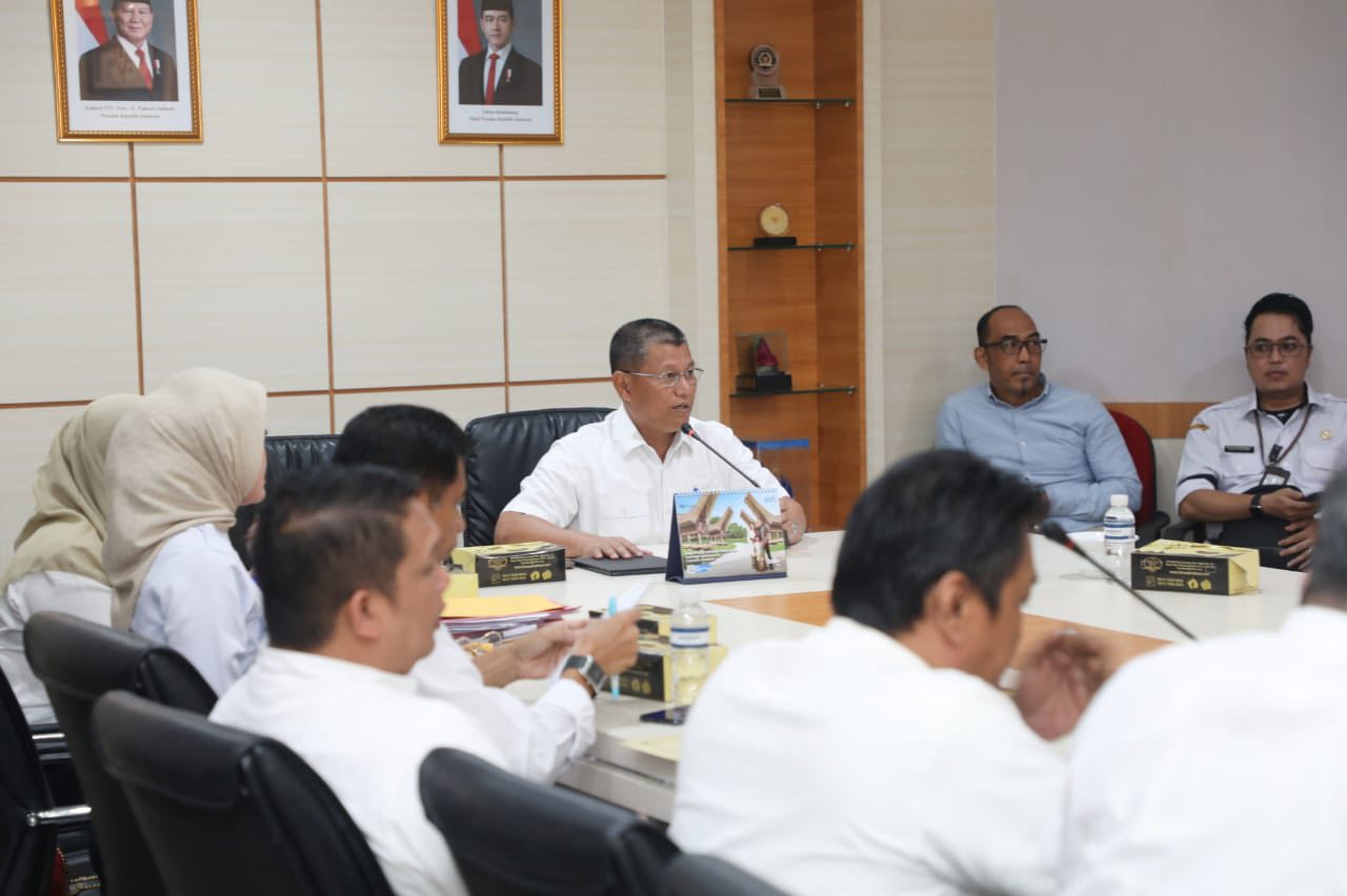 Pemko Batam memantapkan langkah menuju Kota Sehat. Plt Sekda Firmansyah menekankan pentingnya data valid dan perbaikan sembilan tatanan sebagai tindak lanjut penilaian KKS dari Pemerintah Pusat.