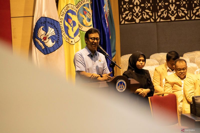 Menteri Kesehatan (Menkes), Budi Gunadi Sadikin memastikan salah satu program unggulan Presiden Prabowo Subianto, yakni Cek Kesehatan Gratis (CKG) pelajar menyasar daerah-daerah terpencil di Tanah Air.
