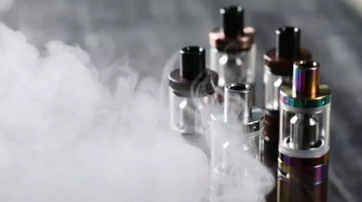 Vape narkoba mengancam pelajar Batam. Polresta Barelang gencar sosialisasi ke sekolah-sekolah sekaligus menggagalkan penyelundupan ribuan vape narkoba dari Malaysia dan Singapura.