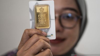 Harga emas Antam hari ini naik Rp27.000 per gram menjadi Rp2.287.000. Simak rincian harga emas batangan terbaru, aturan pajak PPh 22, dan peluang investasi logam mulia menjelang akhir tahun.