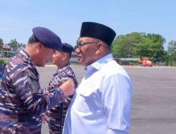 Walikota Tanjungpinang Terima Brevet Kehormatan dari TNI AL