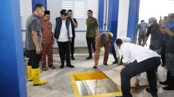 Pemerintah Kota Batam terus berupaya mengatasi banjir Batam dengan membangun pompa air di Batuampar dan memperkuat sinergi bersama masyarakat. Wali Kota Amsakar Achmad menegaskan, kebersamaan menjadi kunci utama untuk mewujudkan Batam yang bebas banjir dan lebih maju.