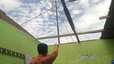 Rumah Rusak Dihantam Puting Beliung, BPBD Bintan Bergerak Cepat