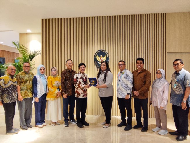 Rumah Sakit BP Batam memperkuat kerja sama dengan Kementerian Kesehatan RI untuk meningkatkan kualitas layanan dan fasilitas medis di Batam. Langkah ini menjadi wujud komitmen menghadirkan pelayanan kesehatan berstandar nasional dan internasional.