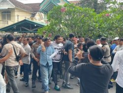 Eksekusi Rumah di Batam RUSUH!
