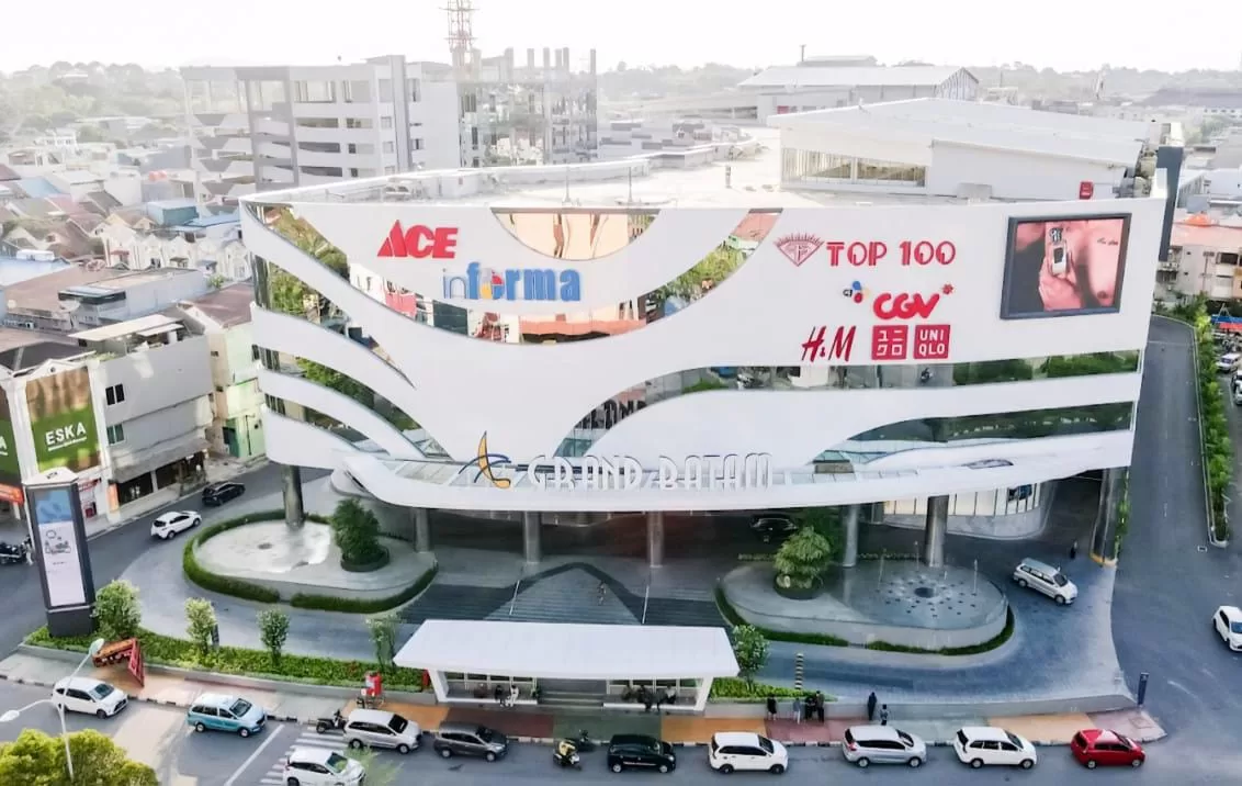 Investasi dari investor lokal di Batam terus meningkat, mencapai Rp54,47 triliun hingga triwulan III 2025. Kenaikan ini menandakan kepercayaan dan kekuatan baru pelaku usaha dalam negeri dalam mendorong pertumbuhan ekonomi Batam.