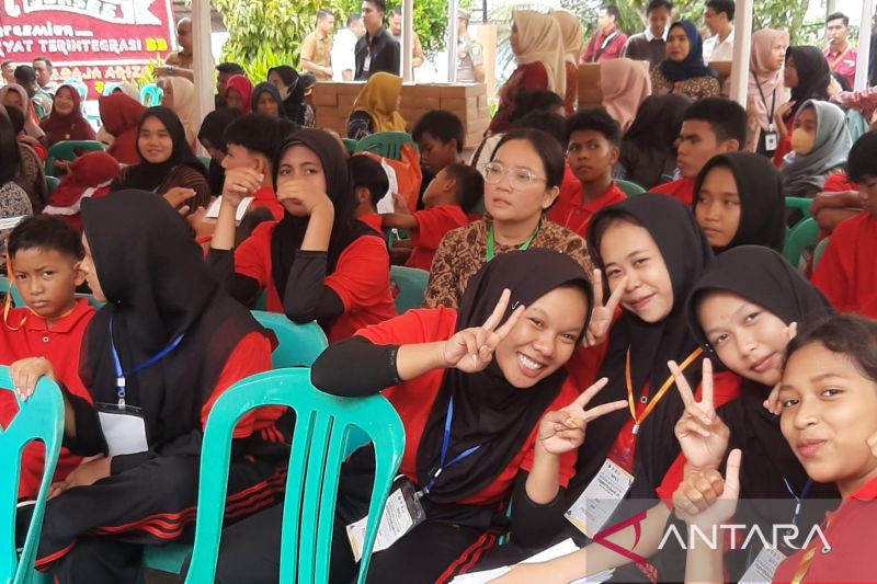 Program Sekolah Rakyat Tanjungpinang terus berjalan dengan dukungan Pemkot dan Kemenko PMK meski menghadapi kendala jumlah siswa dan fasilitas. Sekolah ini menjadi harapan baru bagi anak-anak dari keluarga kurang mampu untuk memperoleh pendidikan yang layak di Kepulauan Riau.