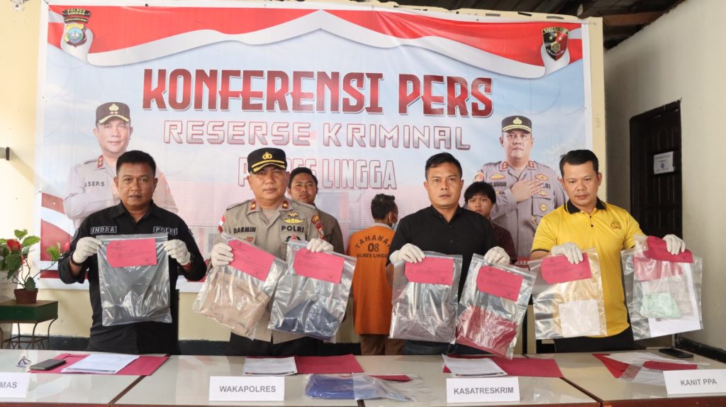Pengungkapan kasus pencabulan dua anak Lingga di Singkep Selatan membuka urgensi perlindungan anak. Polres Lingga menegaskan komitmennya dalam memproses setiap laporan secara profesional.