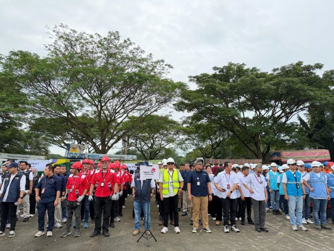 Jaringan Telkom di Lokasi Bencana Sumatera hadir lewat relawan, bantuan air bersih, dan pemulihan konektivitas digital untuk mempercepat bangkitnya masyarakat Aceh.
