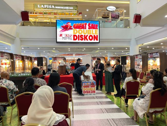 PKP Expo 2025 Batam resmi berakhir dengan meriah. Pameran properti terbesar di Batam ini menghadirkan promo double diskon dan undian berhadiah total Rp100 juta bagi konsumen PKP.