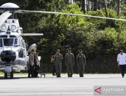 Prabowo sebut masyarakat masih syok saat tinjau bencana di Tapteng