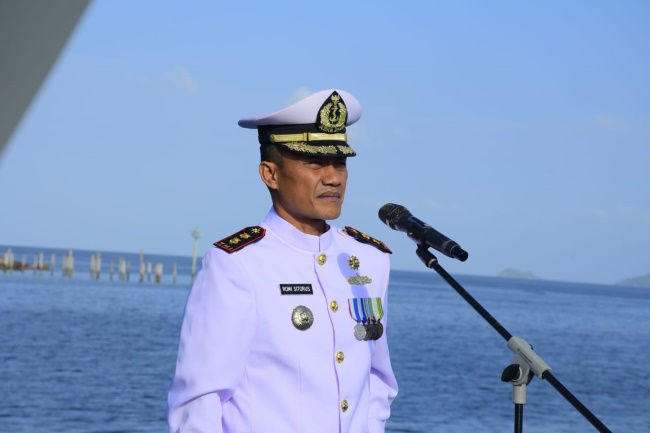 Komandan Lanal Tarempa Letkol Laut (P) Romi Sitorus