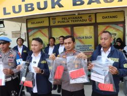 Polresta Barelang tangkap pencuri dompet WNA Singapura