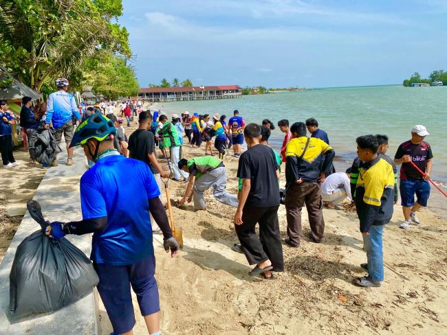 Komunitas Jurnalis Kepri bersama Pemko Batam dan mitra strategis menggelar aksi bersih Pantai Lagorap dalam rangka HPN 2026 sebagai wujud nyata kepedulian insan pers terhadap lingkungan.