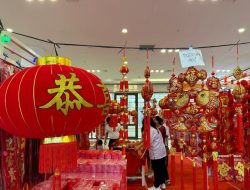 Penjualan ornamen Imlek di Batam meningkat jelang tahun baru Kongzili