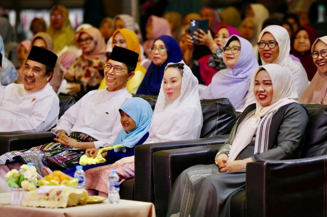MTQH XXXIV Kecamatan Nongsa resmi dibuka Wali Kota Batam Amsakar Achmad. Kegiatan ini memperkuat syiar Al-Qur’an dan pembinaan generasi Qurani di Batam.