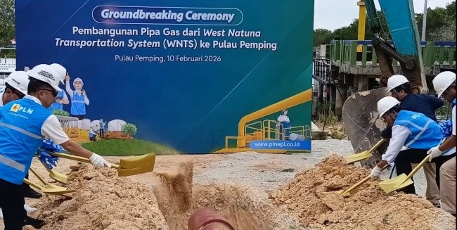 Groundbreaking pipa gas WNTS–Pemping di Batam resmi dimulai. Proyek Rp1 triliun ini memperkuat pasokan gas dan ketahanan energi untuk mendukung pertumbuhan ekonomi Batam.