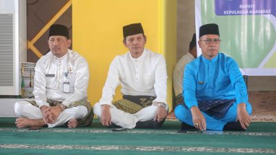 Bupati Anambas Aneng didampingi Wakil Bupati dan sekretaris Daerah Kabupaten Kepulauan Anambas 