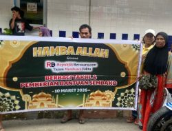 Berbagi Takjil dan Sembako di Batam, Hamba Allah dan Republikbersuara.com Salurkan 50 Paket Bantuan