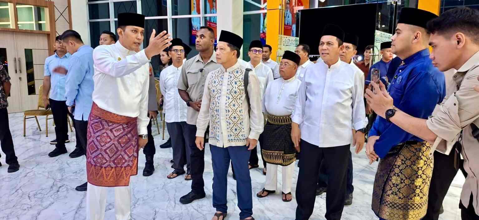 Mendagri Tito Karnavian resmi menutup KURMA 2026 di Tanjungpinang dan mengapresiasi keberhasilan Pemprov Kepri dalam mendorong UMKM serta ekonomi masyarakat.