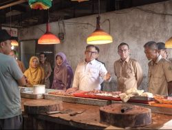 Pemantauan Harga Sembako Kepri, Wagub Nyanyang Tegas Larang Penimbunan di Pasar Aviari