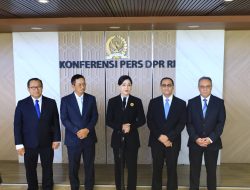 Paripurna DPR RI Tetapkan 5 Komisioner OJK Baru, Friderica Widyasari Dewi Jadi Ketua